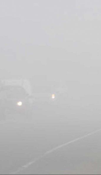 Por la niebla cierran aeropuertos y cancelan vuelos hasta las 16