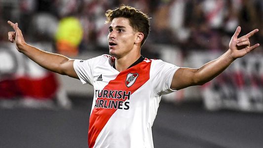 Julián Álvarez, sin filtro: las chances de Luis Suárez a River, su charla con Guardiola y más
