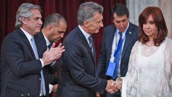 Cristina Kirchner, sobre su gesto a Macri en la asunción: Me salió esa cara, no me gusta fingir
