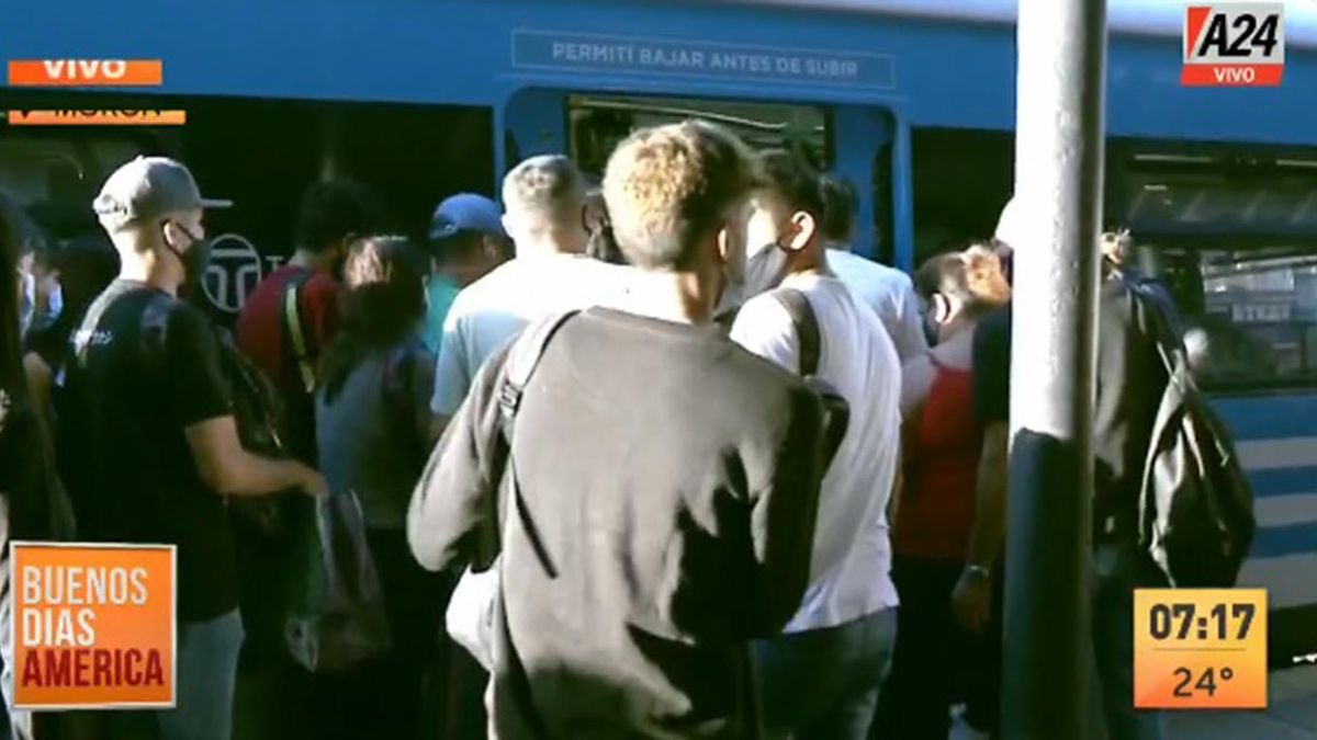 El servicio del tren Sarmiento presenta grandes demoras este miércoles como consecuencia de un paro de 24 horas por parte de los trabajadores ferroviarios. (Foto: captura de video)