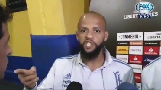 Felipe Melo interrumpió una nota para mostrar su bronca con Fox Sports Brasil por culparlo en el primer gol