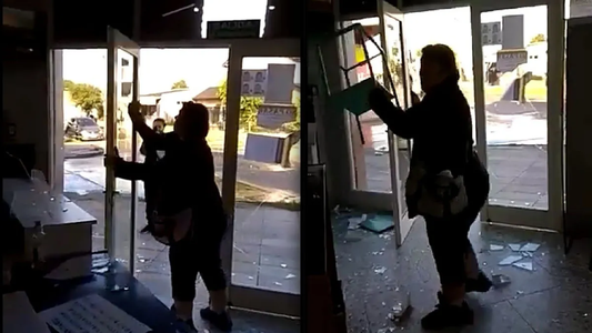 Video: Destrozó el registro civil porque no pudo hacer un trámite