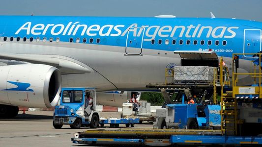 Argentina prepara dos vuelos para buscar vacunas norteamericanas: cuándo llegarían y cuáles serían