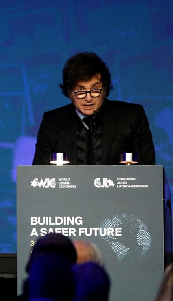 AMIA: tras prometer ir a fondo en la investigación, Milei redefine el rol de la SIDE en casos de terrorismo