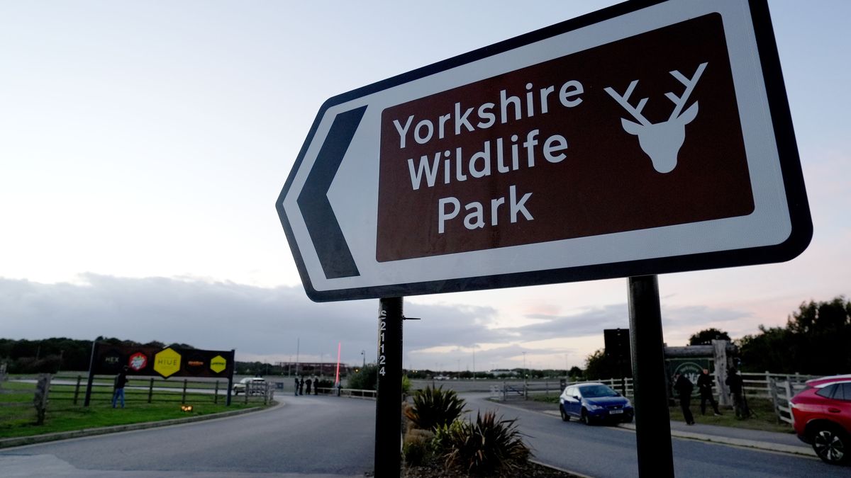 Después del incidente, el Yorkshire Wildlife Park evacuó a los visitantes y cerró sus instalaciones durante el domingo.