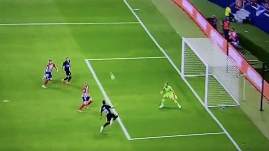 El golazo de Lautaro Martínez ante el Atlético de Madrid que da la vuelta al mundo