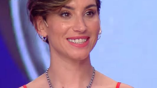 La vidente y médium que impactó con su fuerte relato en Los 8 escalones: Hablo con los muertos