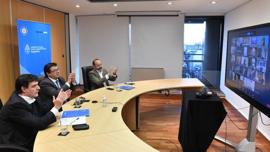 El Gobierno dispuso un aumento del salario mínimo, que llegará a $32.616 en febrero