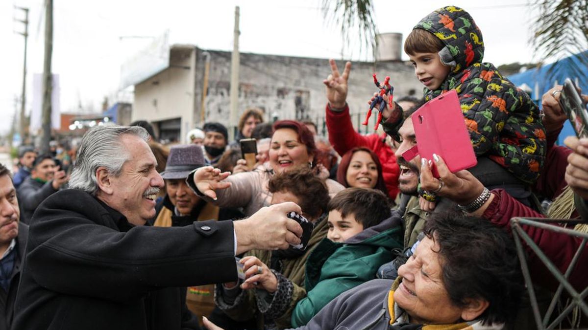 El Presidente apuesta por el ajuste de Batakis pero tuvo un frío recibimiento en el kirchnerismo
