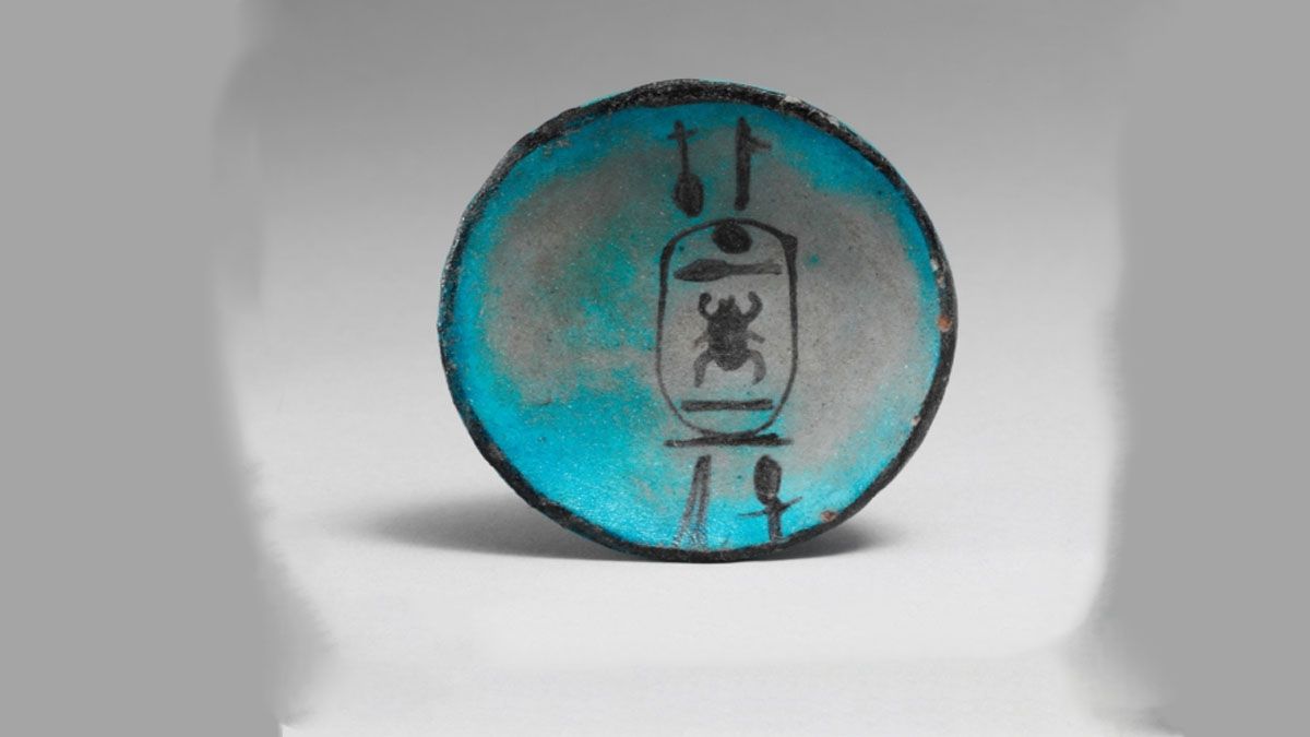 El cartucho de jeroglíficos que permitió entender que era la tumba de Tutmosis II. (Foto: gentileza El independiente)