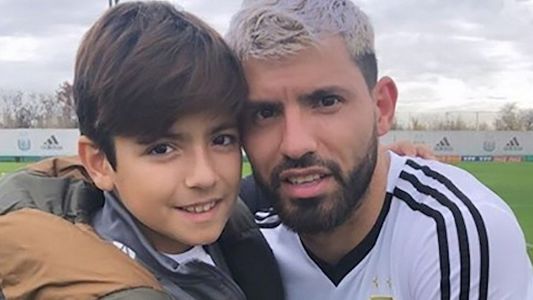 Benjamín Agüero le mandó un sentido mensaje al Kun, su papá