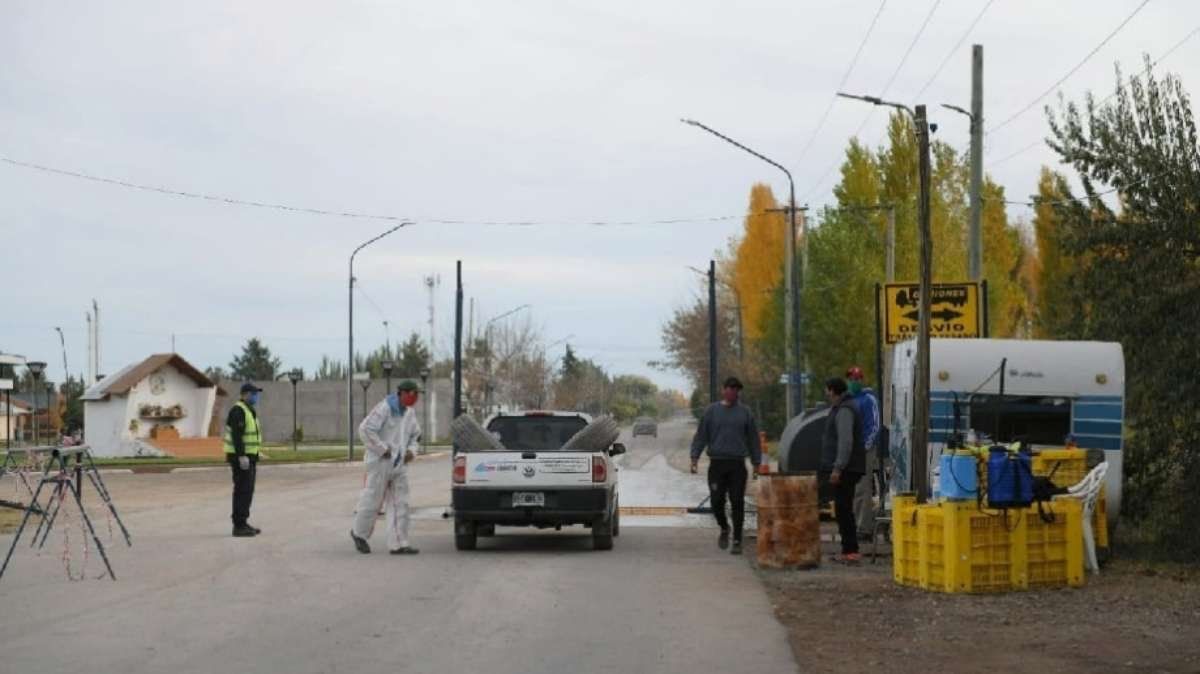 Un paciente con Covid-19 se escapó del hospital para comprar un cargador de celular