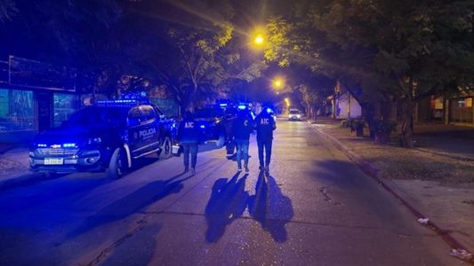 Misterioso crimen en Rosario: encuentran a un joven asesinado junto a una pistola 9mm