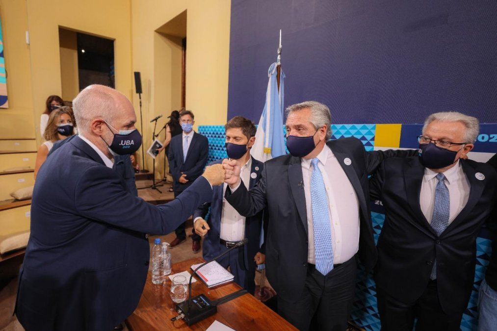 Alberto Fernández con Horacio Rodríguez Larreta y Axel Kicillof (Foto: Presidencia)