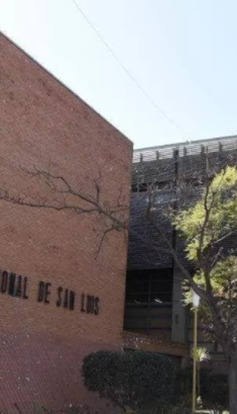 Tres docentes se burlaron de una alumna en un examen y fueron suspendidos en la Universidad de San Luis