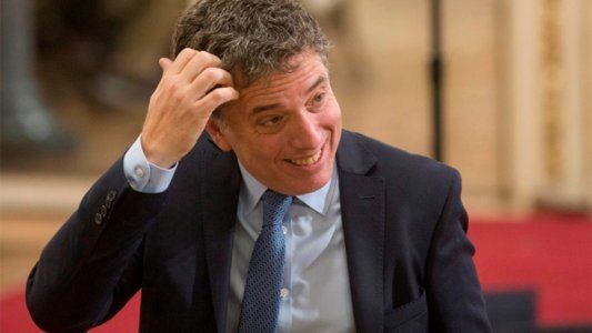 Los insólitos gastos del ministerio de Hacienda: viajes privados, comidas lujosas y chocoarroz para las reuniones