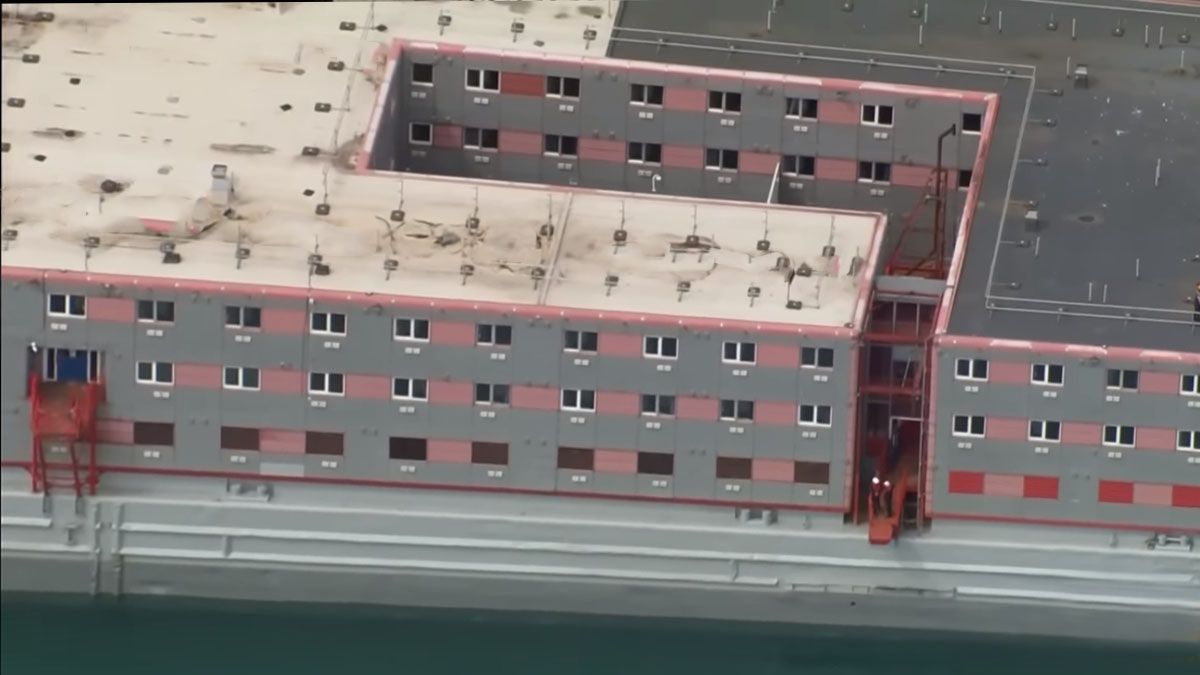 Desde el aire parece un condominio