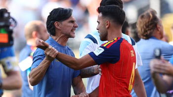 Roberto Ayala rompió el silencio tras el cruce con Dani Olmo en la final del Mundial: Si lo veo le...