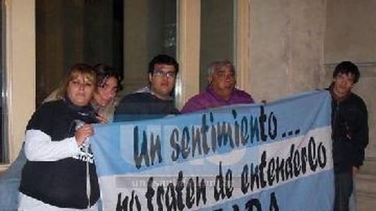 El último adiós a Leo Mattioli: Velaron los restos del León santafesino