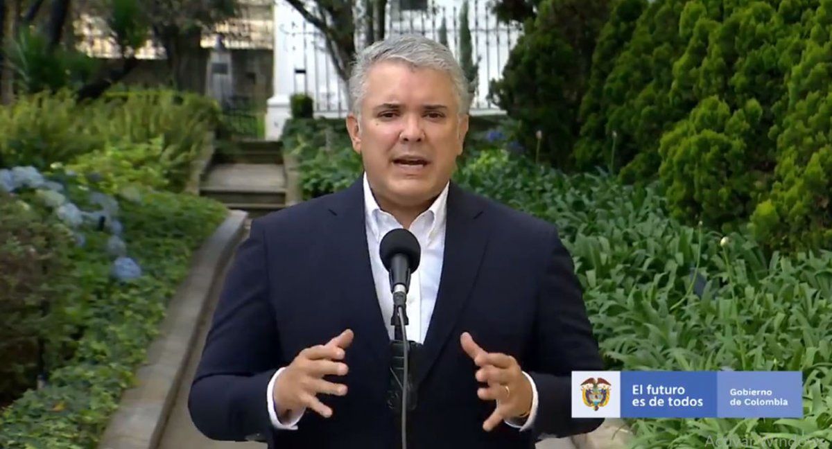 Atacaron a balazos el helicóptero en el que viajaba Iván Duque