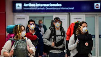 El Gobierno oficializó la suspensión de vuelos desde Brasil, Chile y México