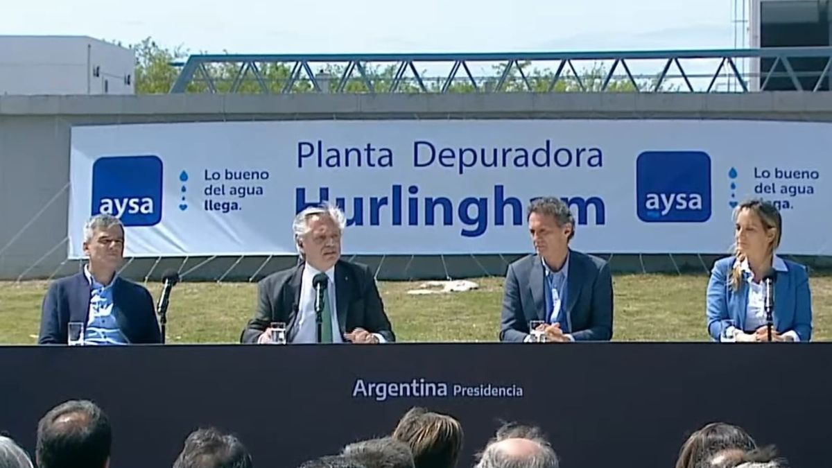 Alberto Fernández se mostró en un acto en Hurlingham junto al exministro Juan Zabaleta