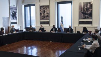 El Gobierno pagará en 3 cuotas los aguinaldos de estatales que superen los $80.000