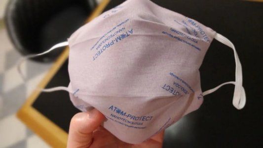 COVID-19: ¿Cuál es la polémica que se armó por el barbijo negro del Conicet?