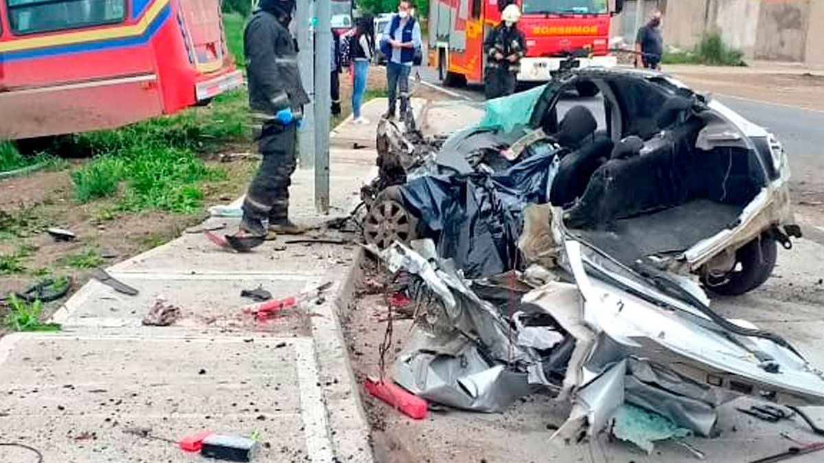 Imágenes sensibles: un muerto y 2 heridos en un choque frontal en General Rodríguez