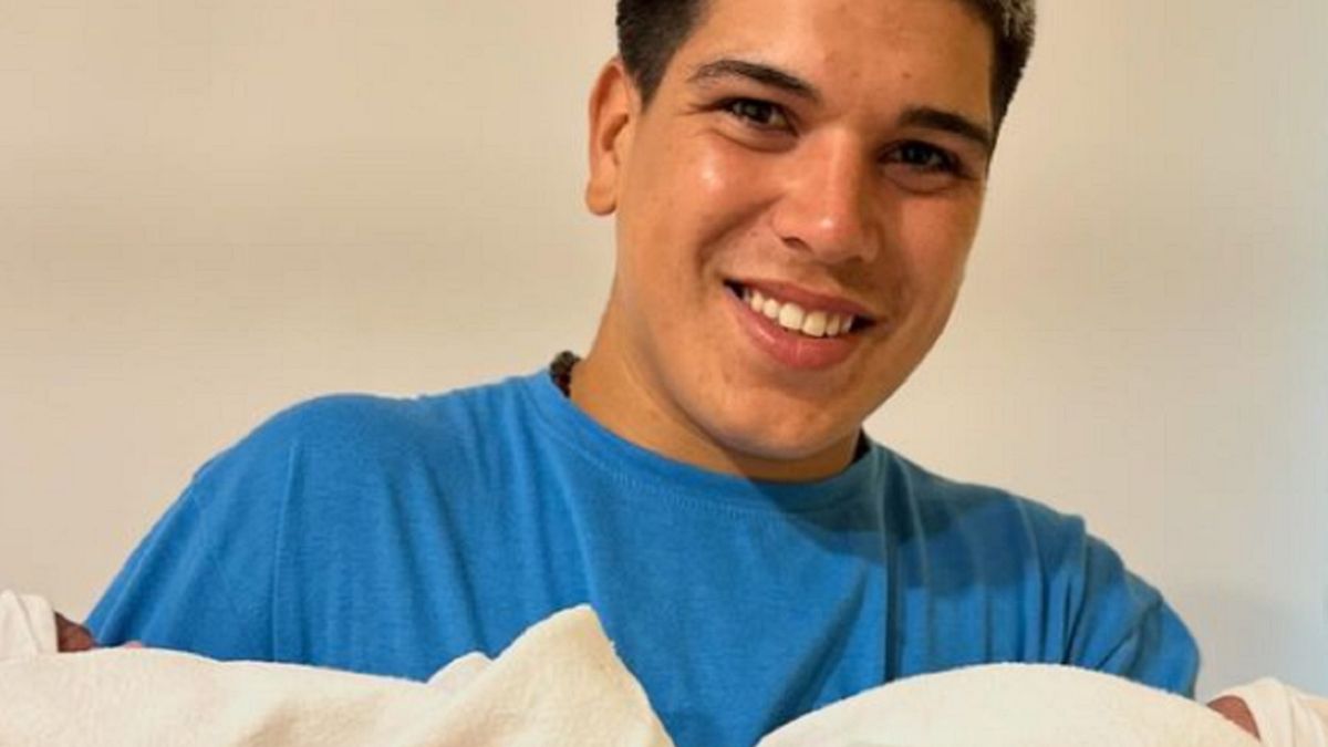 Los videos más tiernos de Thiago Medina jugando y cambiando los pañales de Aimé y Laia