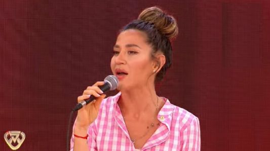 La clase maestra de Jimena Barón sobre las fotos hot