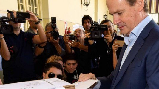 PASO en Entre Ríos: ya votaron los candidatos del PJ y de Cambiemos, y ahora esperan los resultados