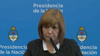 Bullrich le restó dramatismo al caso del hombre que llegó armado a la Rosada y aseguró que Macri ni se inmutó ante la noticia