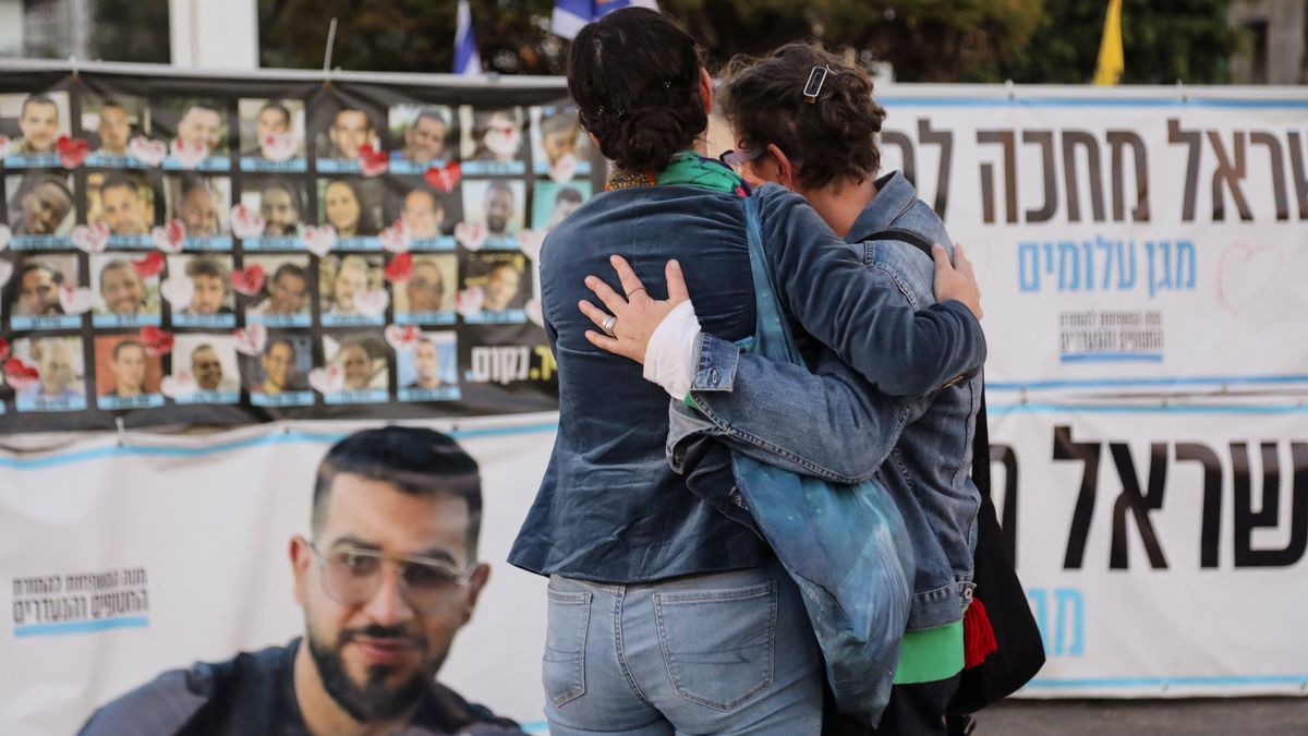 https://media.a24.com/p/4ae6346693abba39c1e3e70cc3650016/adjuntos/296/imagenes/009/693/0009693832/1200x675/smart/liberan-al-cuerpo-del-ultimo-rehen-israel-gaza.jpg