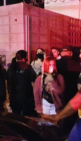 La ciudad argentina que sienta jurisprudencia: multas y trabajo comunitario para quienes asistan a fiestas clandestinas