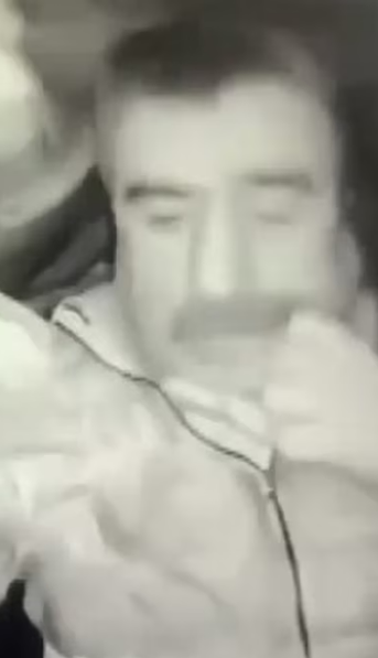 Escalofriante video: un boxeador atacó brutalmente a un taxista durante un viaje y lo dejó ciego