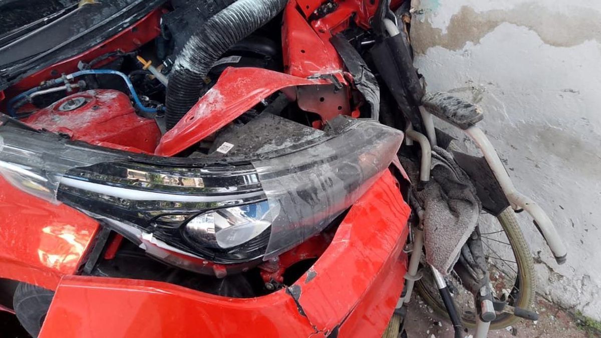 Escapaban de la Policía en Isidro Casanova y atropellaron y mataron a una mujer en silla de ruedas. (Foto: Gentileza El Canciller)