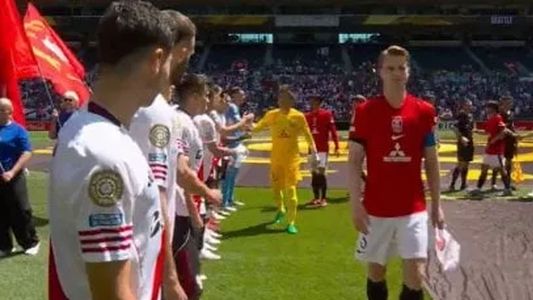 El capitán de Urawa explicó por qué no saludó a los jugadores de River: Estaba...