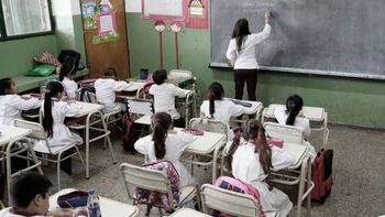 La oposición busca aprobar el proyecto que declara trabajo esencial a la educación: qué cambios prevé