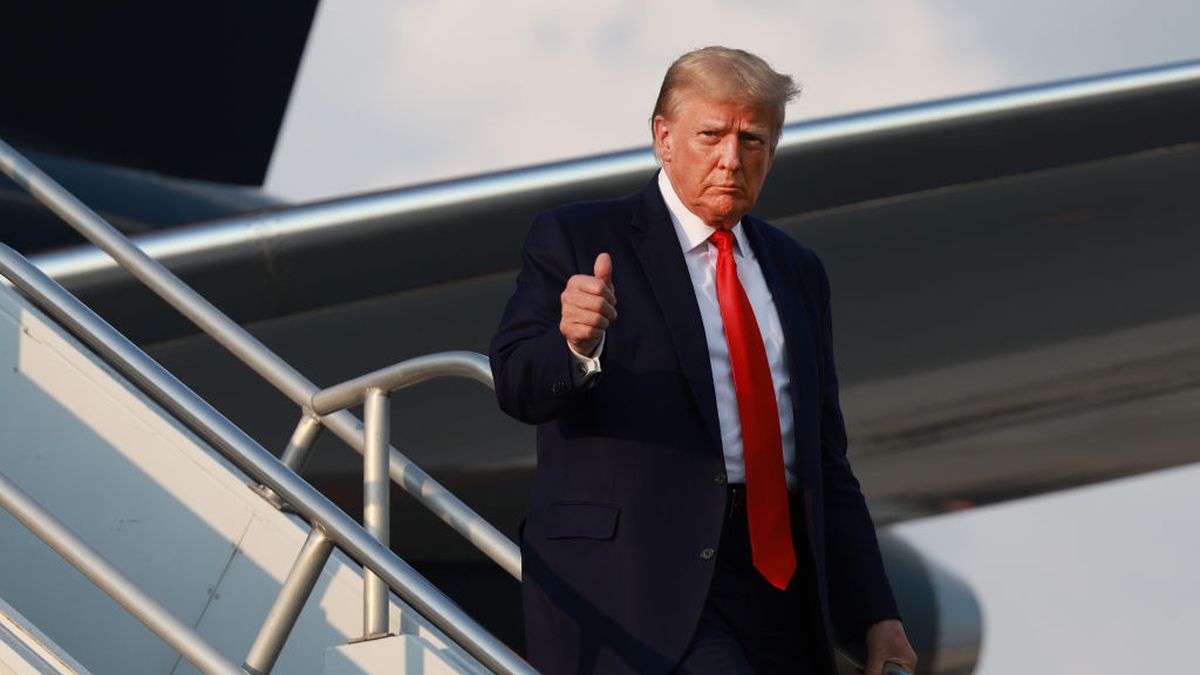 Donald Trump se entregó a la policía en Georgia: fichaje con foto y libertad bajo fianza. (Joe Raedle/Getty Images)