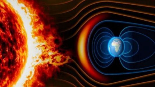 Una tormenta geomagnética llegó a la Tierra y lanzan alertas por su impacto