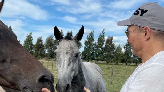 Fernando Burlando se volvió a encontrar con los caballos tras el grave accidente