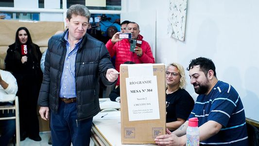 Elecciones en Tierra del Fuego: Melella intenta ganar en primera vuelta y alcanzar la reelección