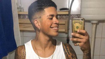 Atropellaron con un auto robado a un jugador de Chacarita y los delincuentes se fueron caminando