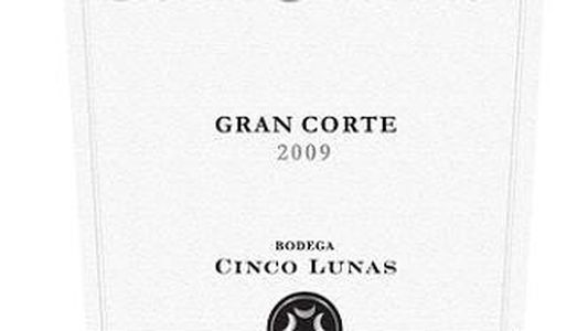 Este miércoles se presenta oficialmente Rocío Moreno, la línea de vinos de Jorge Rial