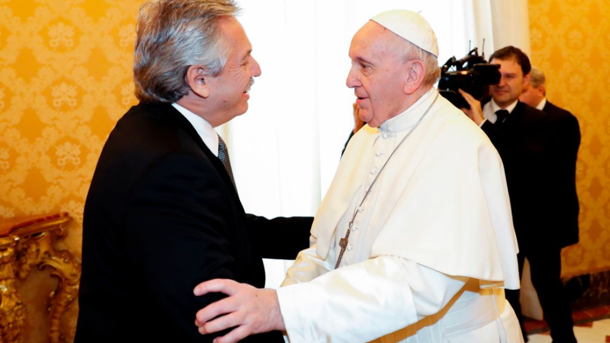 El papa Francisco recibirá a Alberto Fernández en Roma. (Archivo)