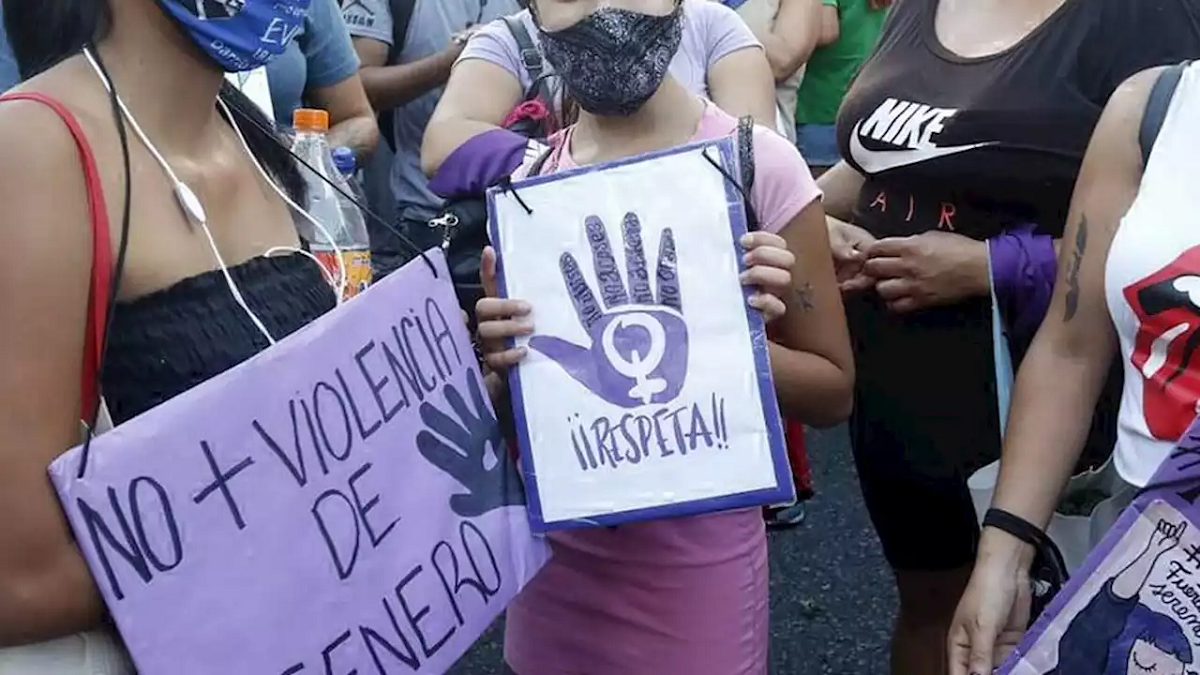 Una mujer que sufría violencia de género pidió ayuda a través del cuaderno de tareas de hija.&nbsp;