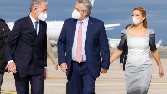 Alberto Fernández llegó a París para reunirse con el presidente Emmanuel Macron y empresarios