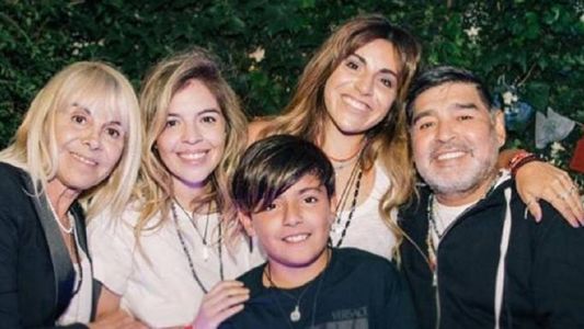 El dolor de Dalma y Gianinna a un año de la muerte de Diego Maradona: pidieron Justicia
