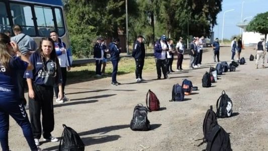 Escándalo en Quilmes: encontraron droga en el micro que transportaba a la dirigencia